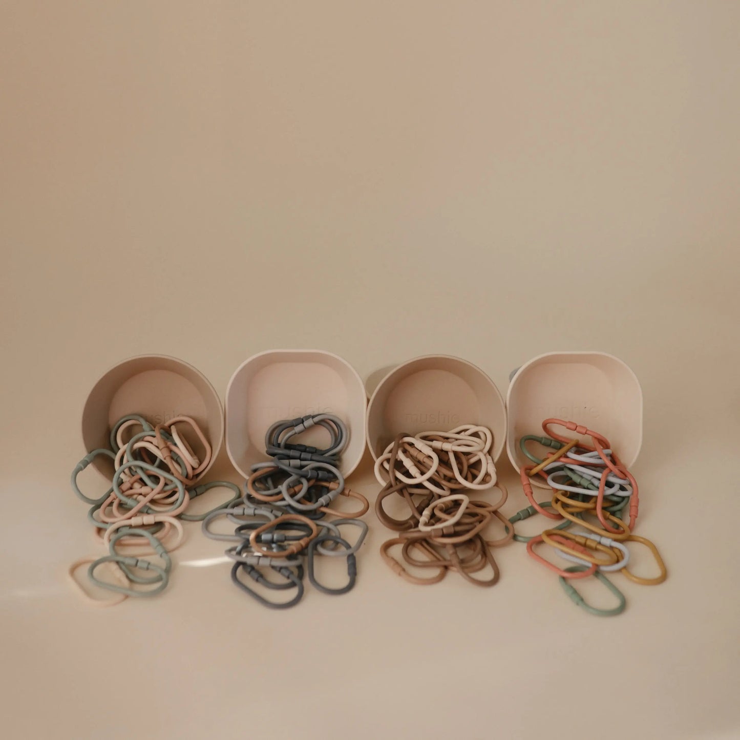 Chain Link Rings for Strollers and Car Seats Durable Plastic Toy Attachments Mushie