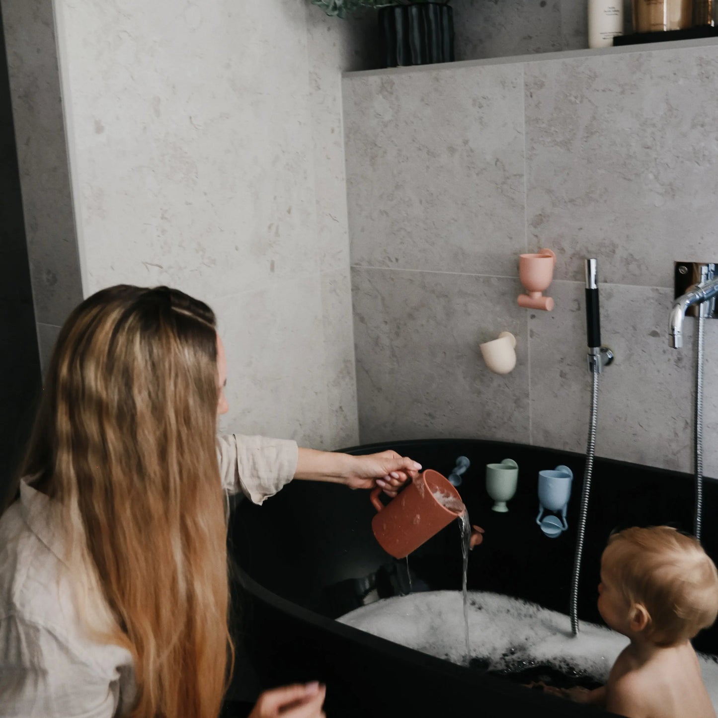 Bath Rinse Cup for Kids with Textured Grip and Controlled Water Stream Mushie