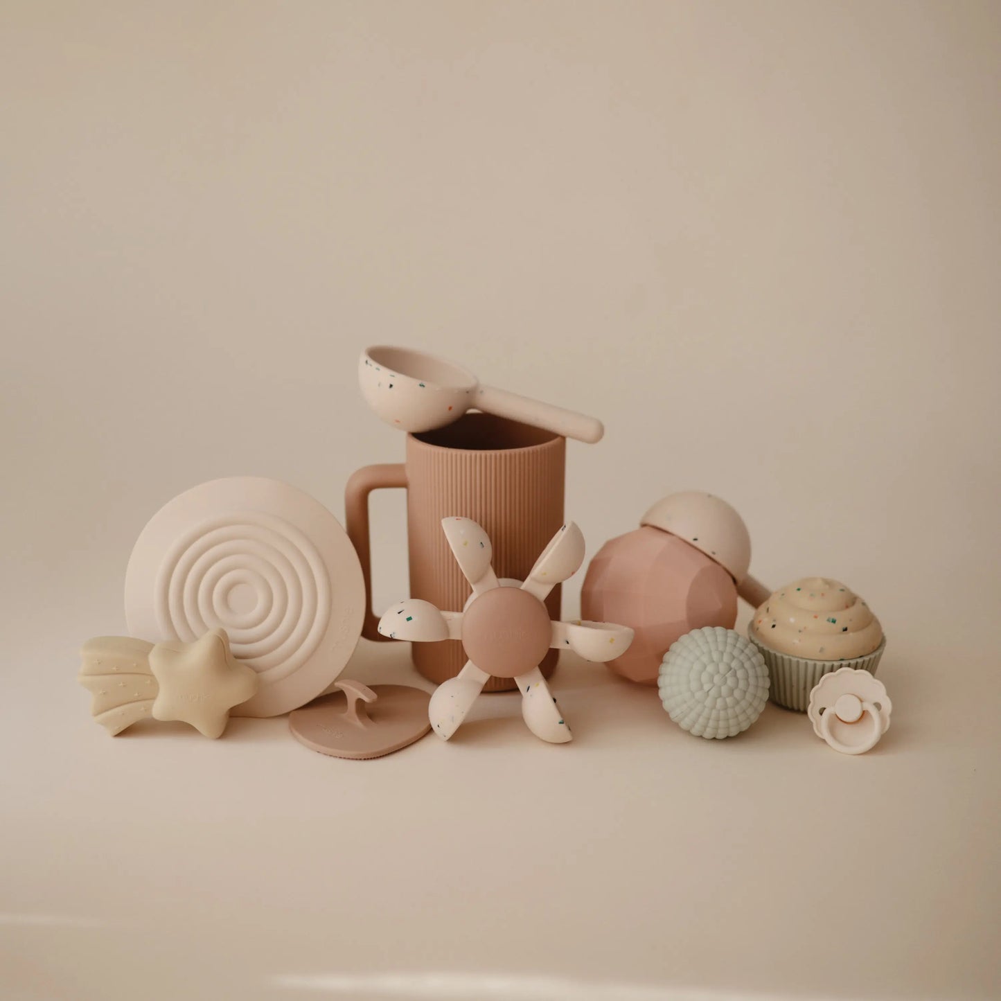 Water Wheel Bath Toy for Kids Interactive Bath Time Fun Mushie