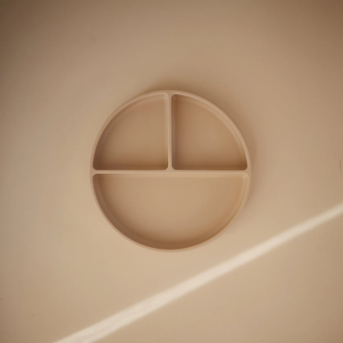 Silicone Suction Plate for Babies Food Grade Safe Design Minimizes Spills Mushie