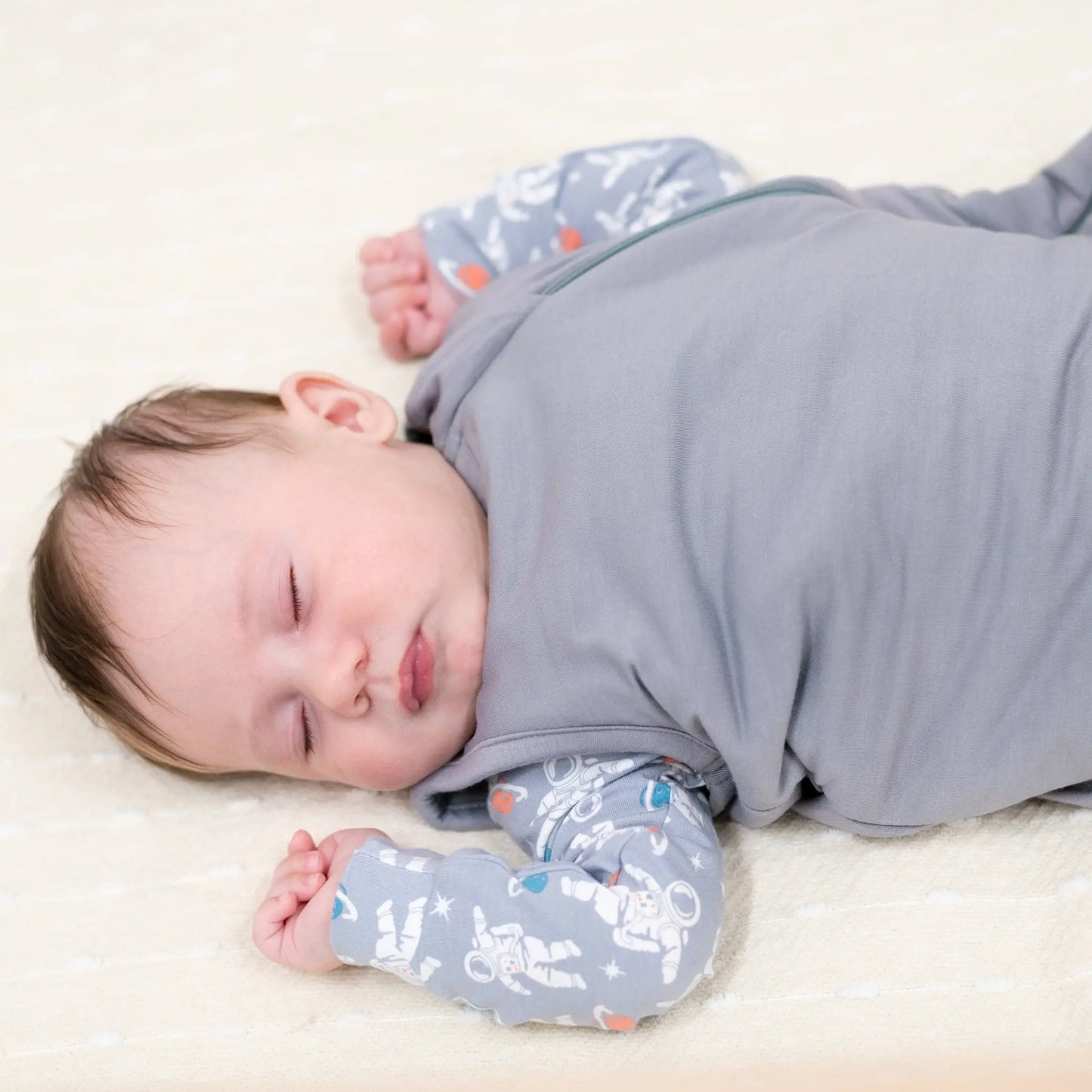 1.5 Tog Sleep Sack for Infants with 2 Way J Zipper and Quilted Lining Size 0 to 9 Months Sweet Bamboo