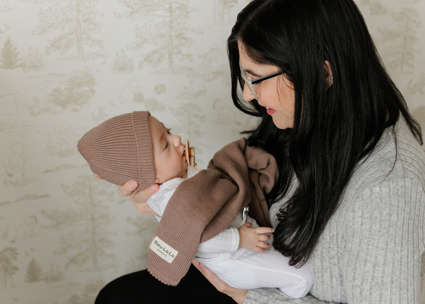 Luxe Collection 100 Percent Organic Cotton Luxury Knit Baby Blanket Bleu La La