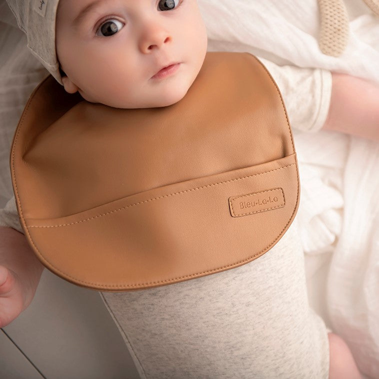 Classic Set of Soft Vegan Leather Easy Clean Bibs for Babies 0 to 12 Months Bleu La La