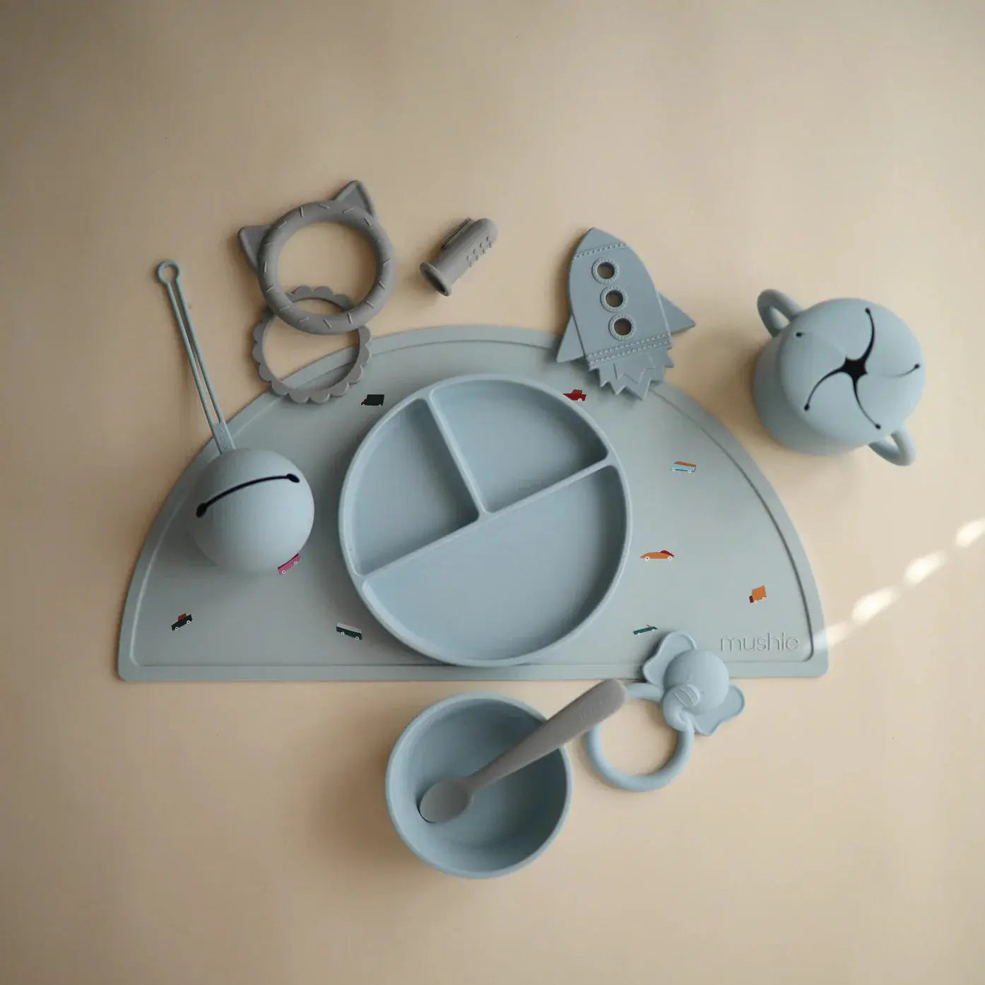 Rocket Teether Made from Non-Toxic Food-Grade Silicone for Baby Gums Mushie