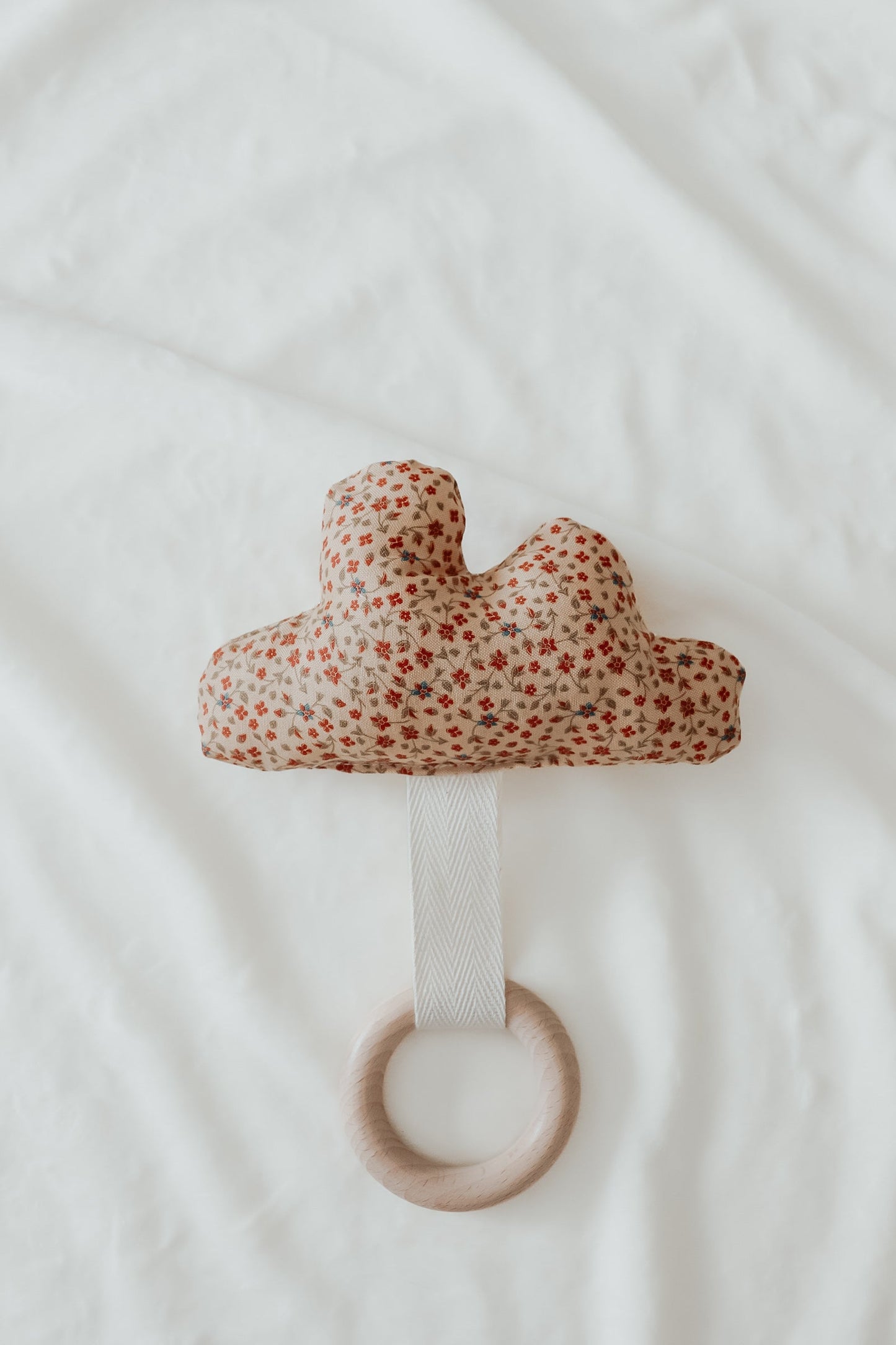 Poinsettia Wooden Teethers Star Moon Cloud Shapes Pack Little Mae & Co Everetts Place: Online Boutique 8.99