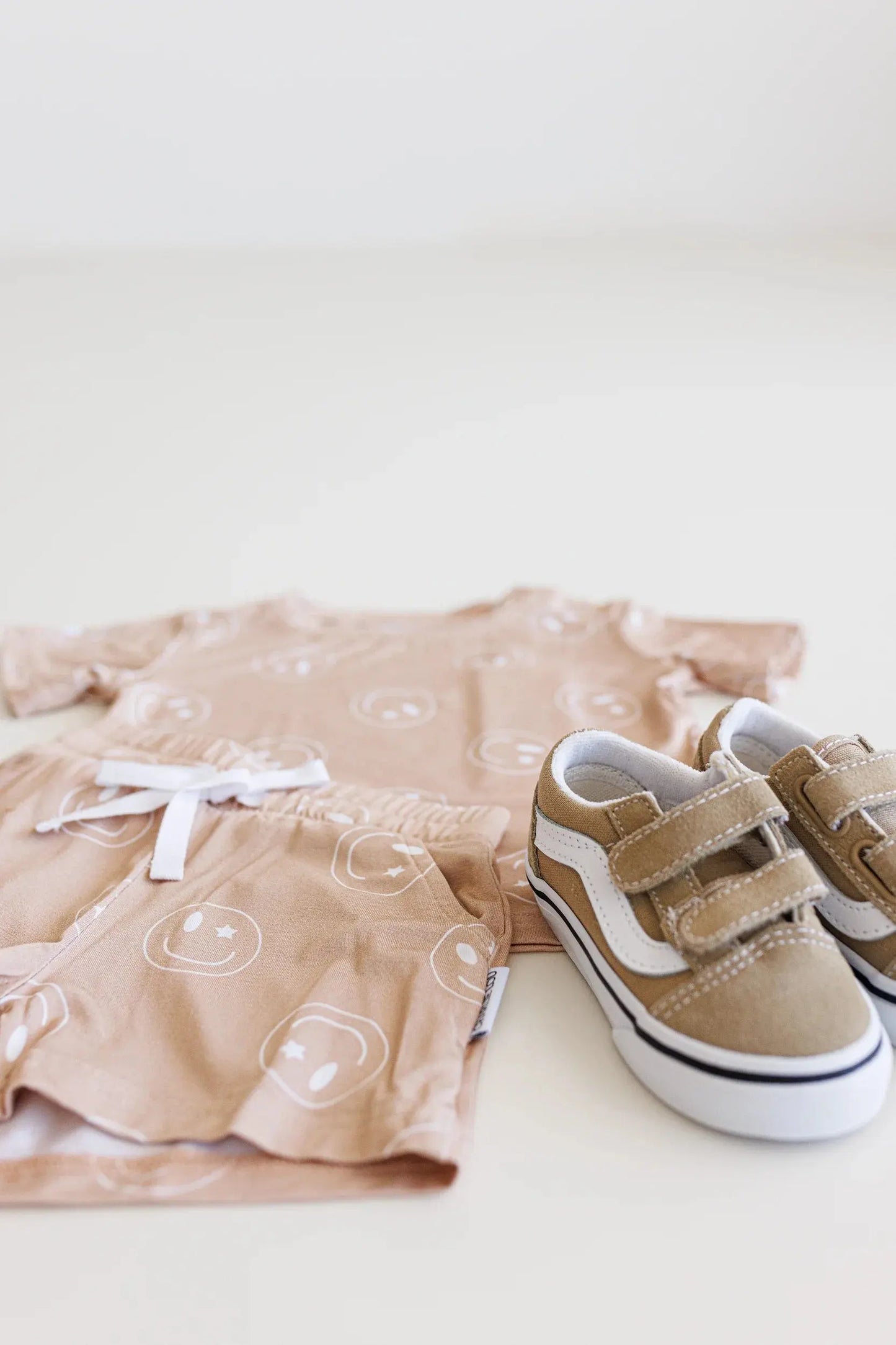 Bamboo Shortie Set Starry Eyed Smiley Baby Outfit For Babies Charlie Lou Baby Everetts Place: Online Boutique