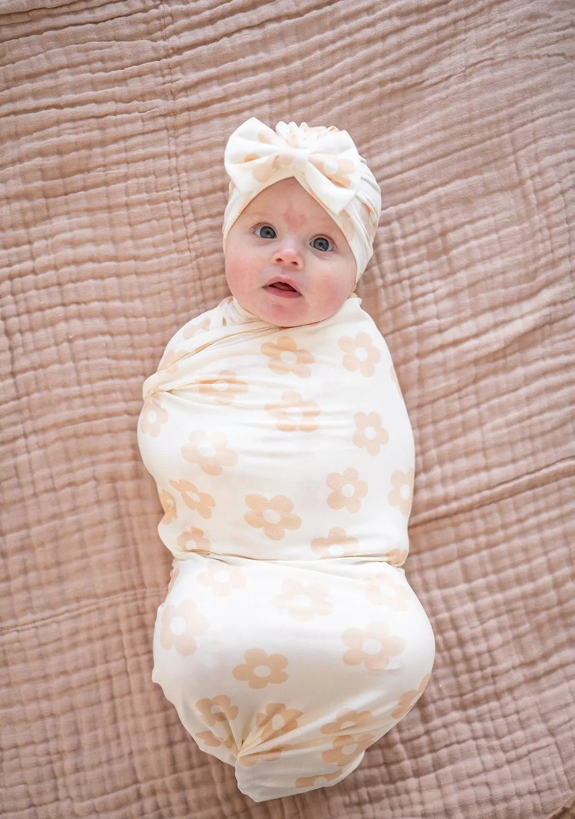 Bamboo Stretch Swaddle - Blush Daisy Harp Angel Boutique