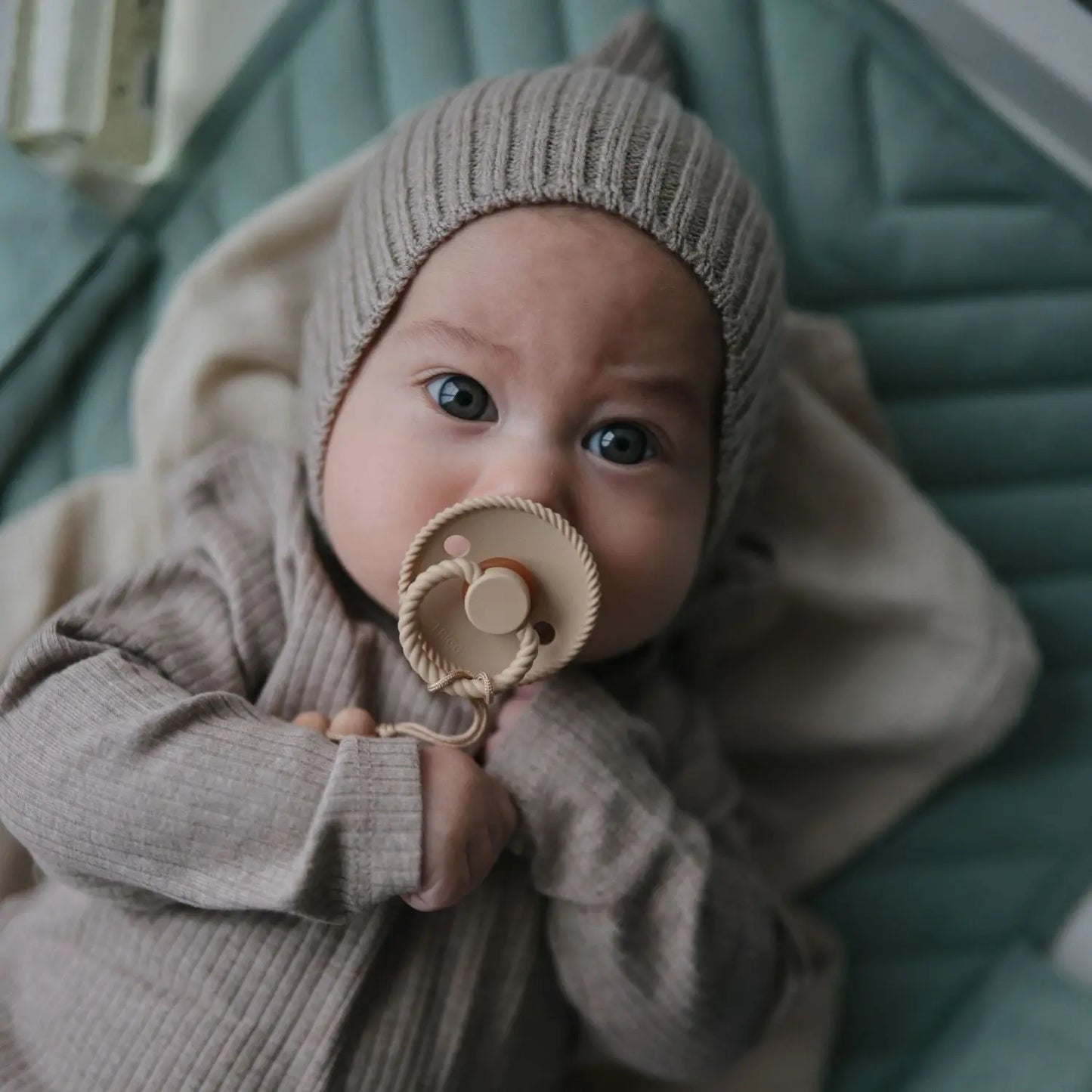 FRIGG Natural Rubber Pacifier 4 Pack for Baby Comfort and Safety Mushie