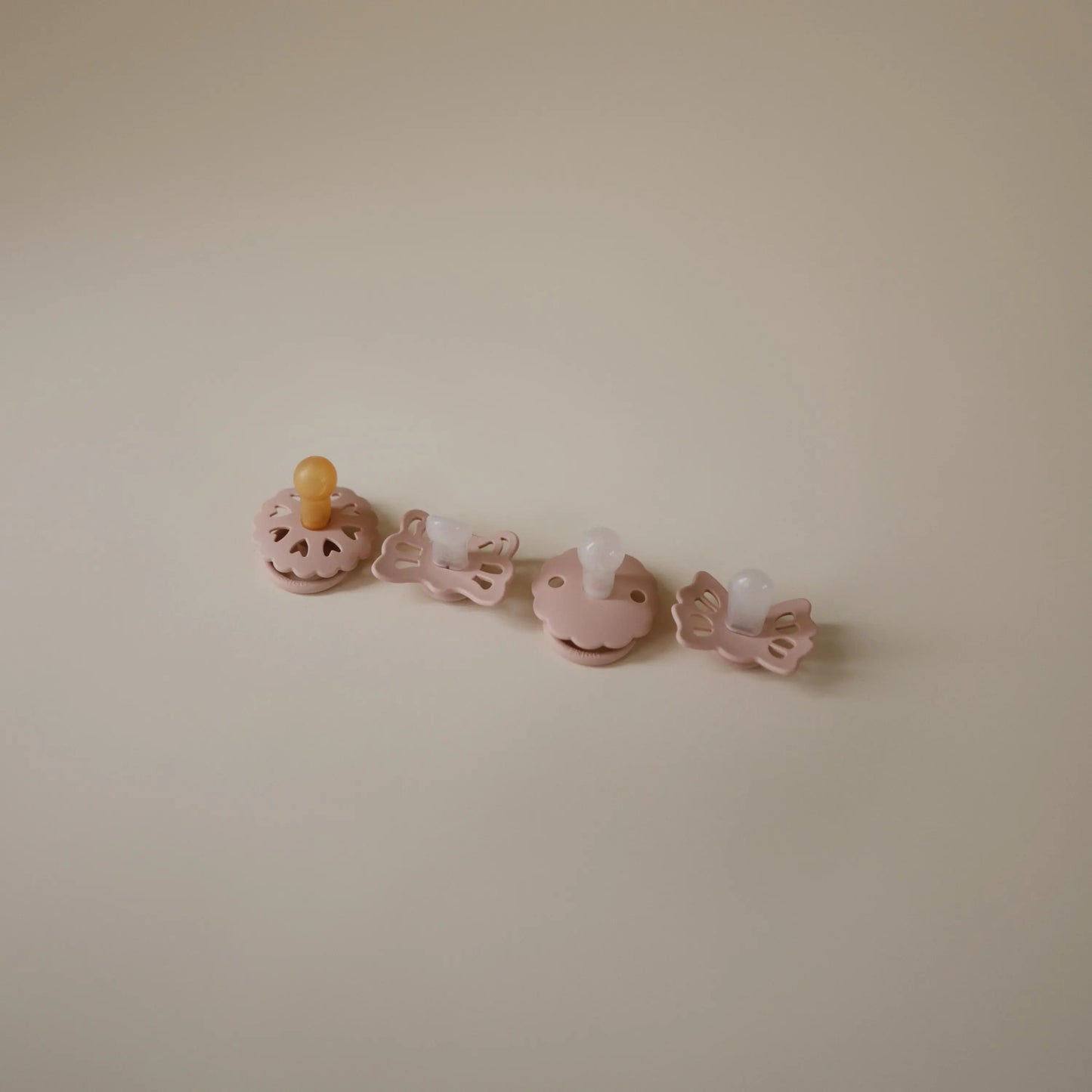 Frigg Baby's First Pacifier Floral Heart Blush 4 Pack Mushie Everetts Place: Online Boutique