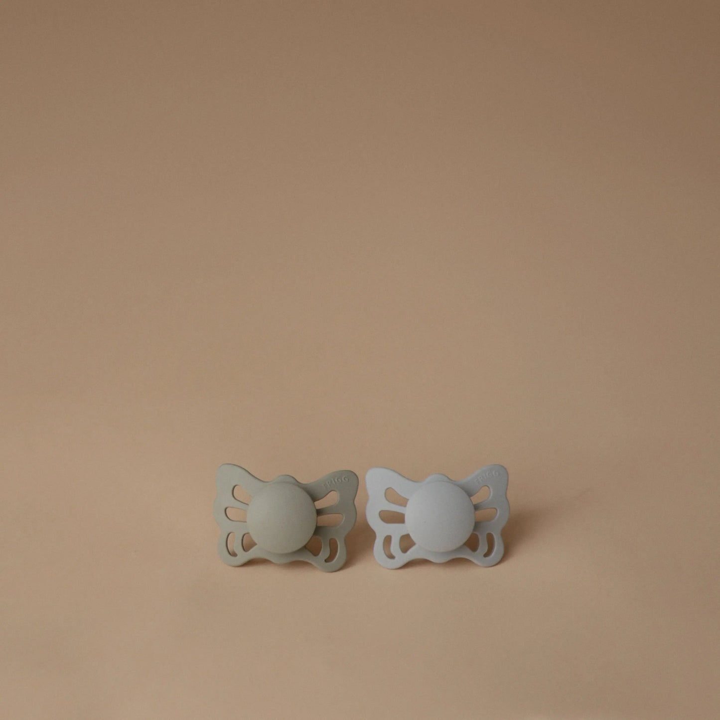 Frigg Butterfly Anatomical Silicone Pacifier 2 Pack 0 to 6 Months Mushie Everetts Place: Online Boutique
