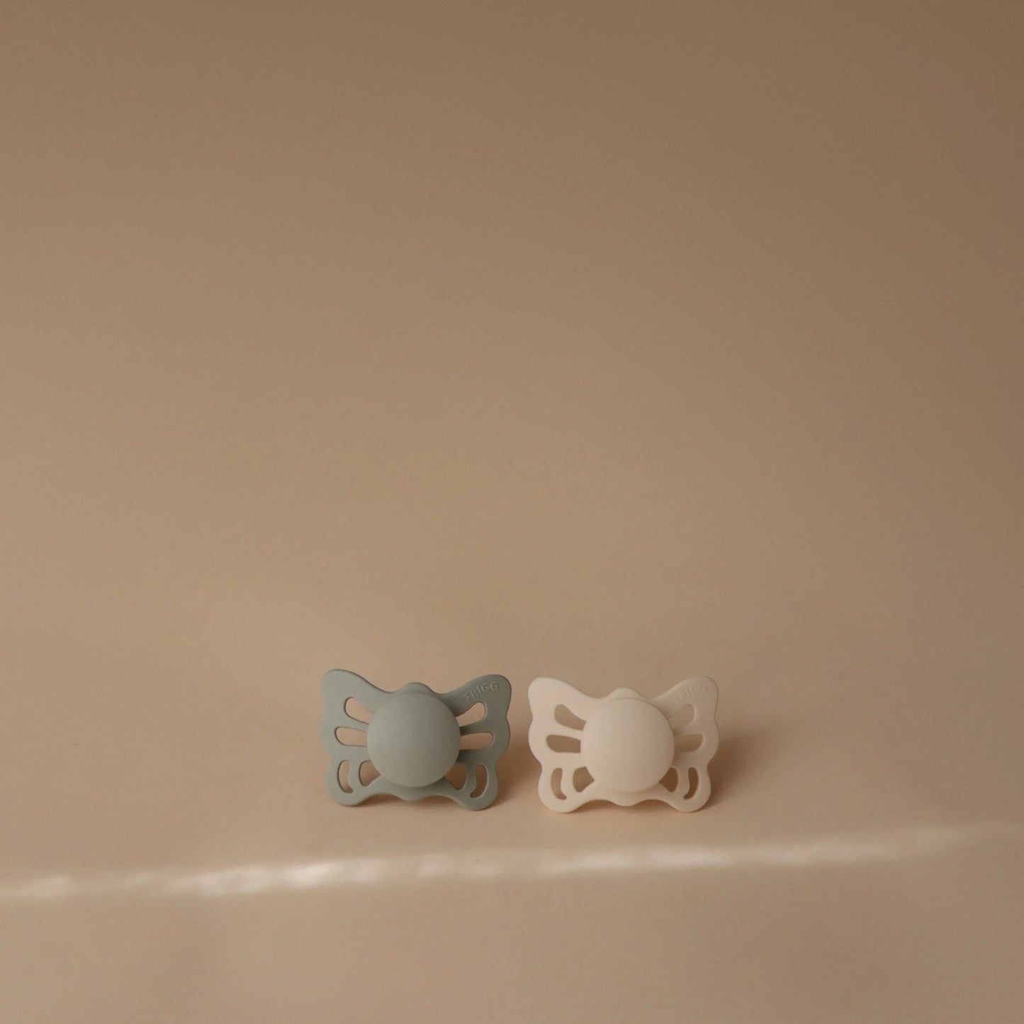 Frigg Butterfly Anatomical Silicone Pacifier 2 Pack 0 to 6 Months Mushie Everetts Place: Online Boutique