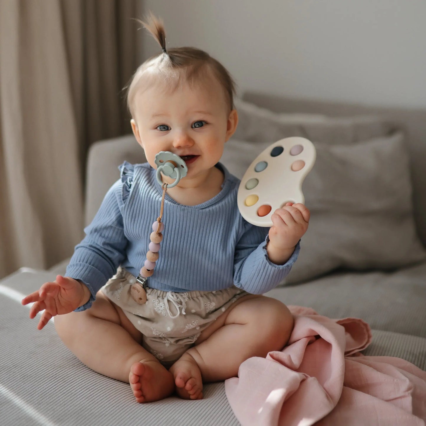 Frigg Daisy Natural Rubber Pacifier Two Pack Mushie Everetts Place: Online Boutique
