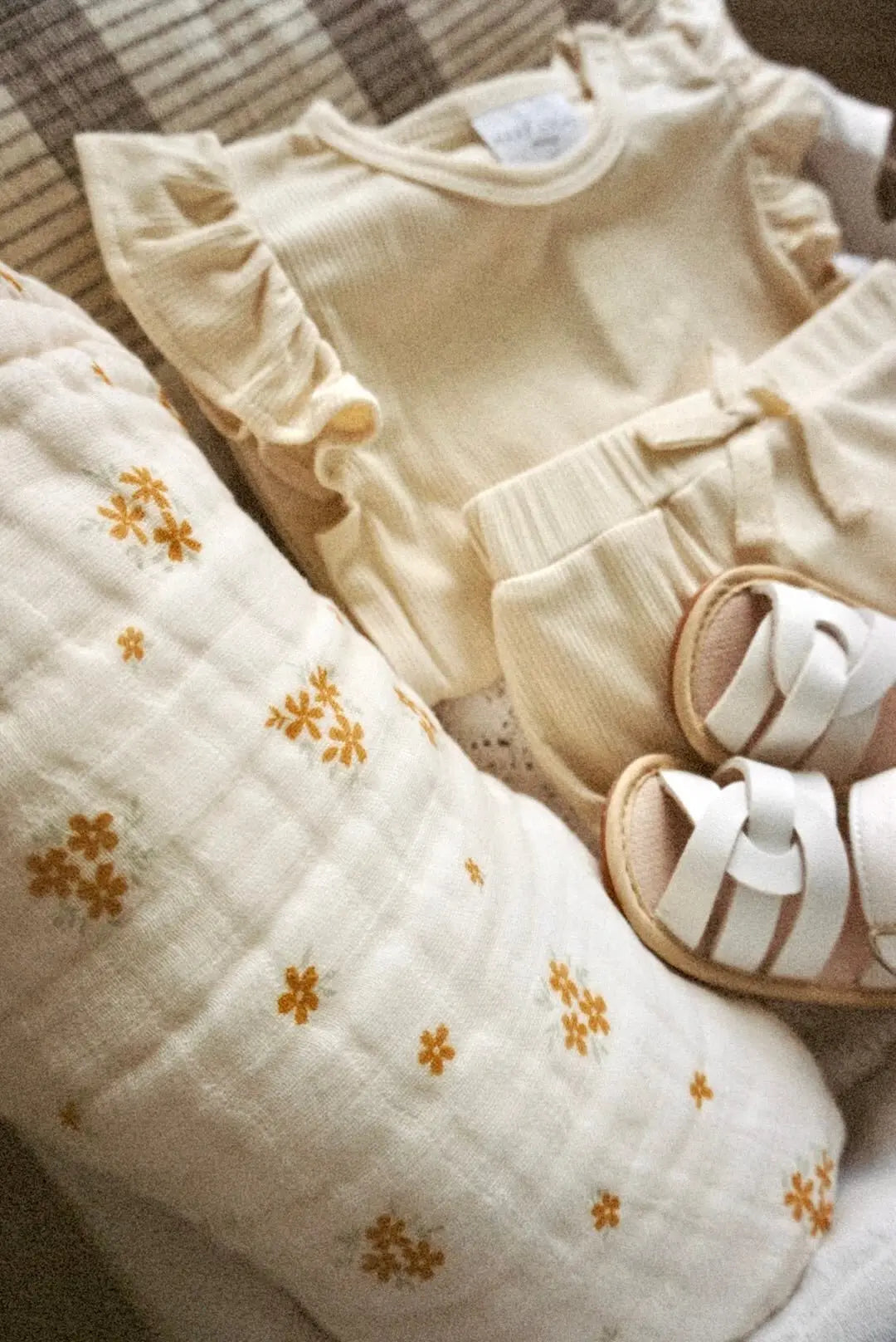 Muslin 6-Layer Blanket - Caramel Bloom Lace Harp Angel Boutique