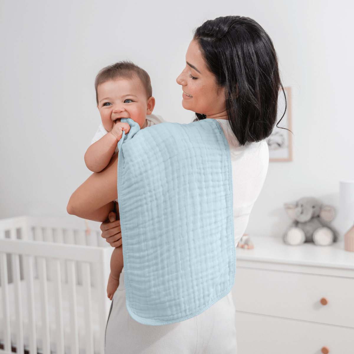 Comfy Cubs Muslin Burp Cloths Sky Blue Baby Essentials Gift Set - Everetts Place Boutique -