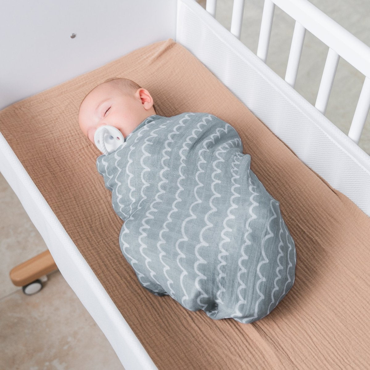 Comfy Cubs Muslin Swaddle Blanket Green Doodle 1 Pack Comfy Cubs - Everetts Place Boutique -