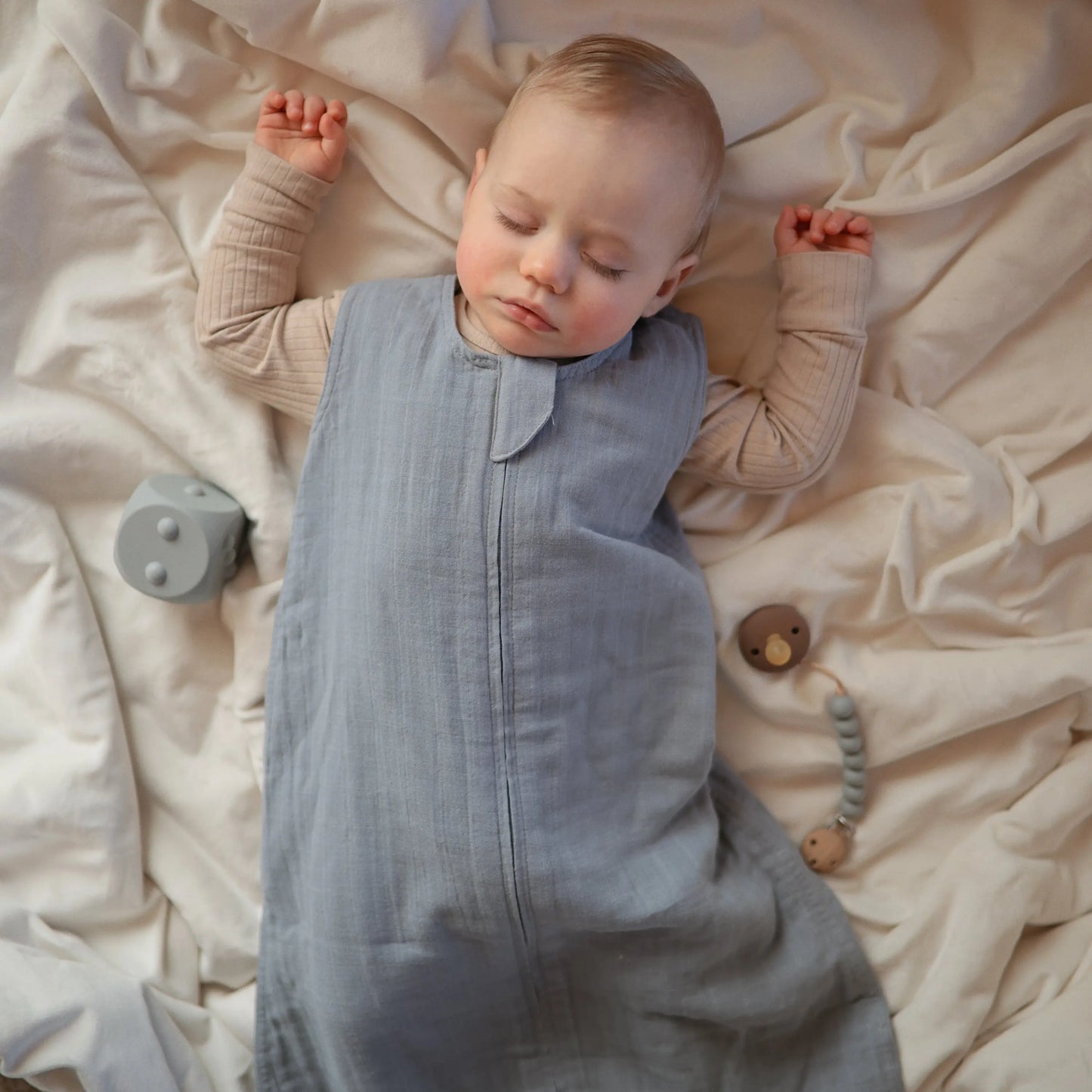 Organic Cotton Sleep Bag for Babies Lightweight Breathable Muslin Design with Two-Way Zipper Sleeveless Full Body Coverage Mushie Everetts Place: Online Boutique