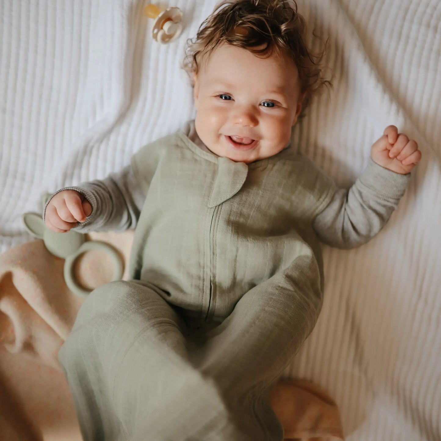 Organic Cotton Sleep Bag for Babies Lightweight Breathable Muslin Design with Two-Way Zipper Sleeveless Full Body Coverage Mushie Everetts Place: Online Boutique