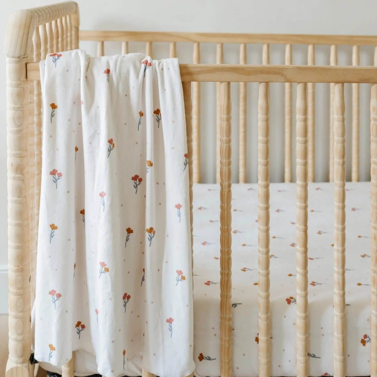 Saranoni Saranoni Minky Stretch Luxe Swaddle Blanket For Baby - Everetts Place Boutique -