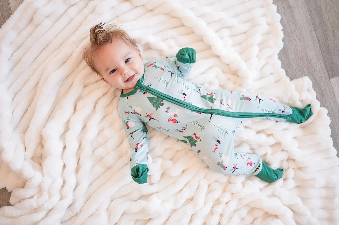 Snow Day Green (Convertible Zip Footies) Dreamlet Everetts Place: Online Boutique