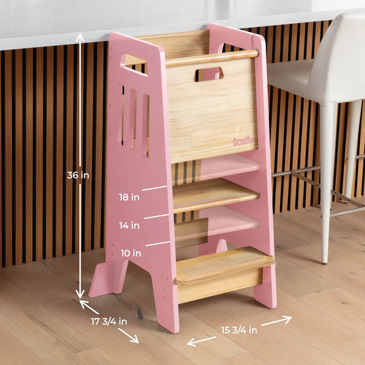 Standing Tower with Door Ocodile.com