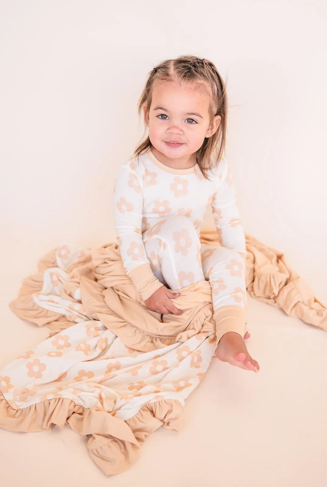 Two-Piece Pajama Set - Blush Daisy Harp Angel Boutique