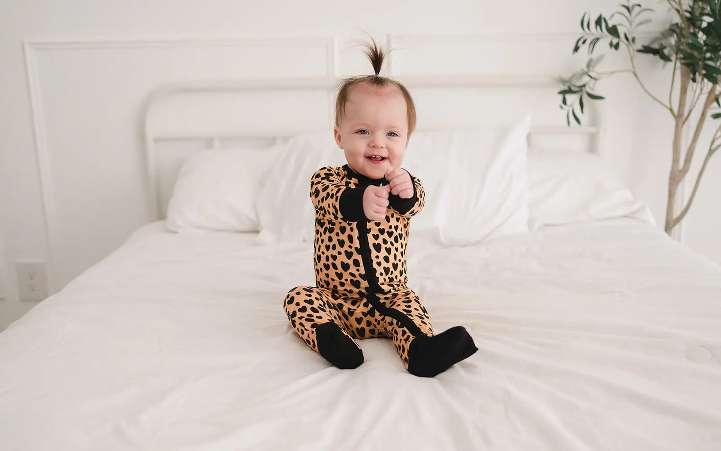Wild Love Convertible Zip Footies for Babies 12 to 18M Dreamlet Everetts Place: Online Boutique