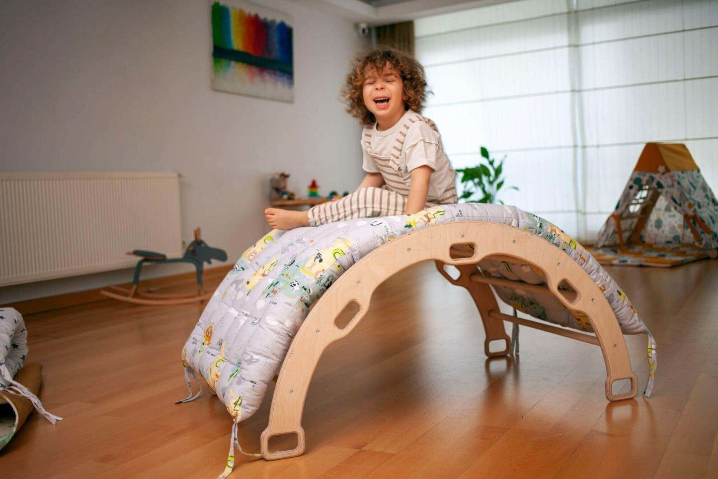 XL Climbing Arch Rocker And Map Pattern Cushion Set Kidodido Everetts Place: Online Boutique