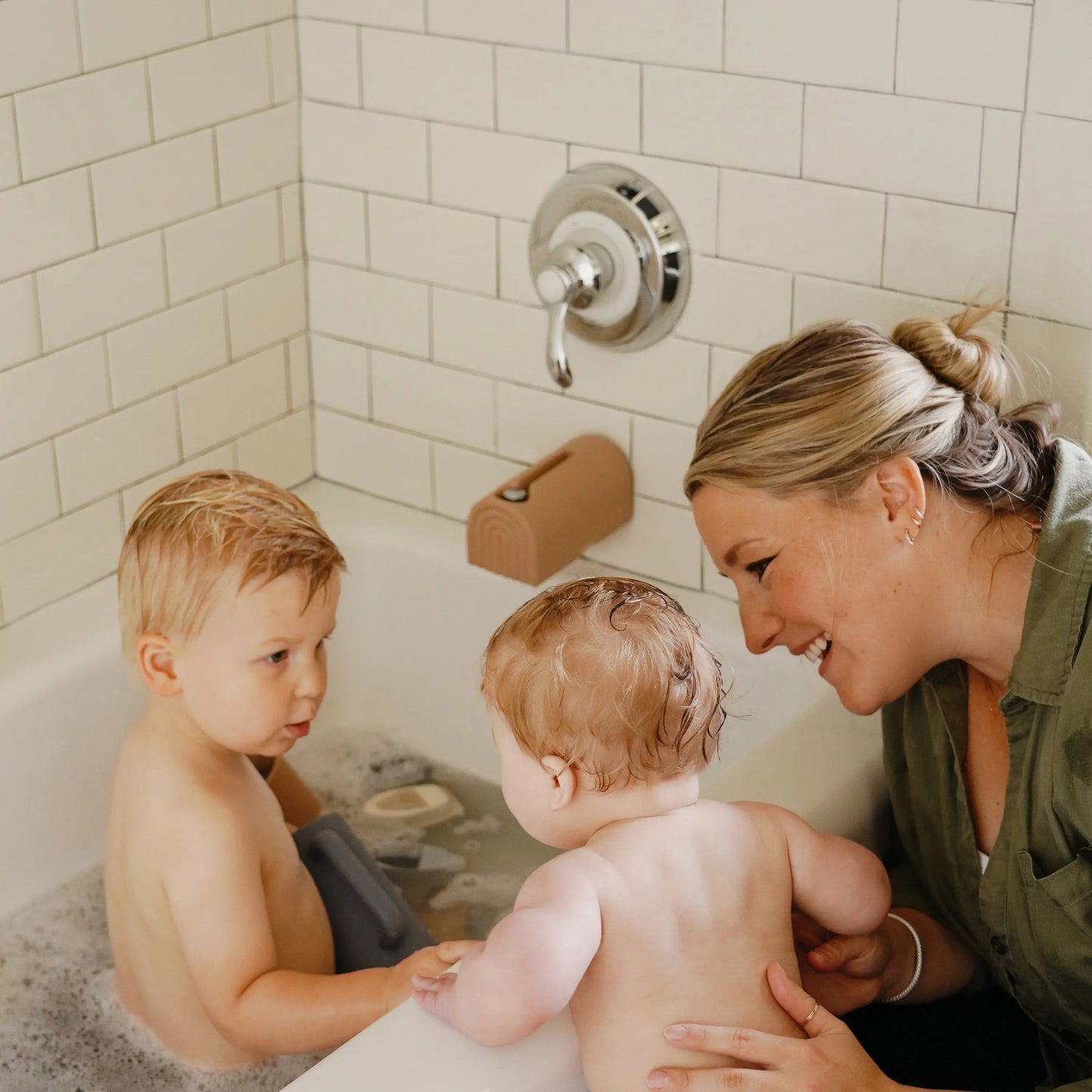 Bath Rinse Cup for Kids with Textured Grip and Controlled Water Stream Mushie