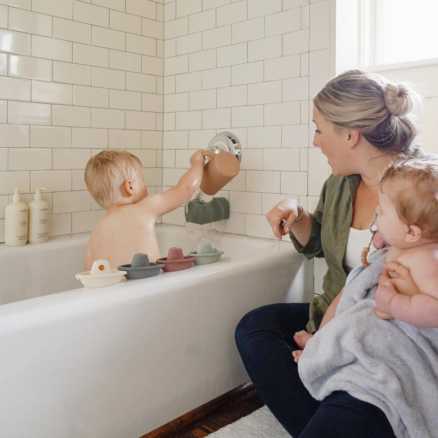 Bath Rinse Cup for Kids with Textured Grip and Controlled Water Stream Mushie