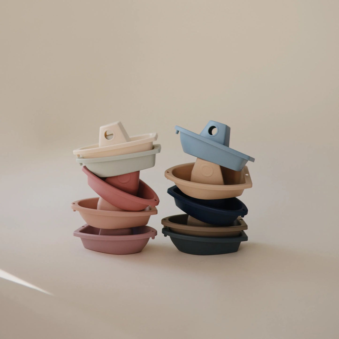 Stackable Bath Boats Set of Five for Independent Play in the Bathtub Mushie