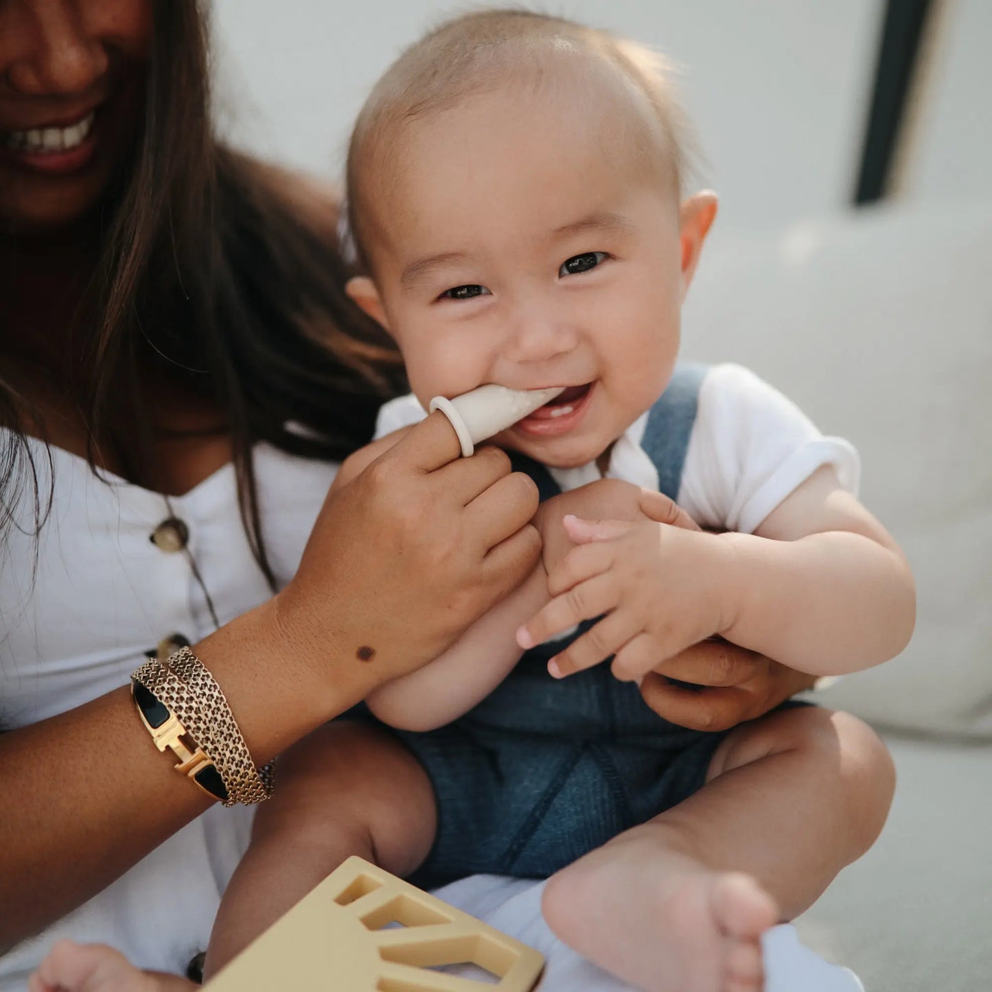 Finger Toothbrush for Babies BPA Free and Chemical Free Food Grade Silicone Teething Relief Mushie