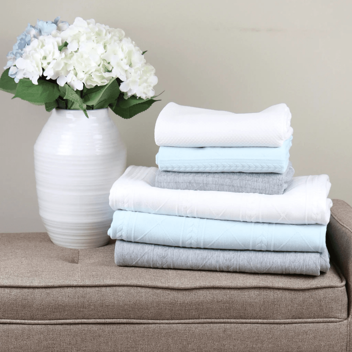 White 50 Inch x 60 Inch Full Size Knit Throw Blanket.