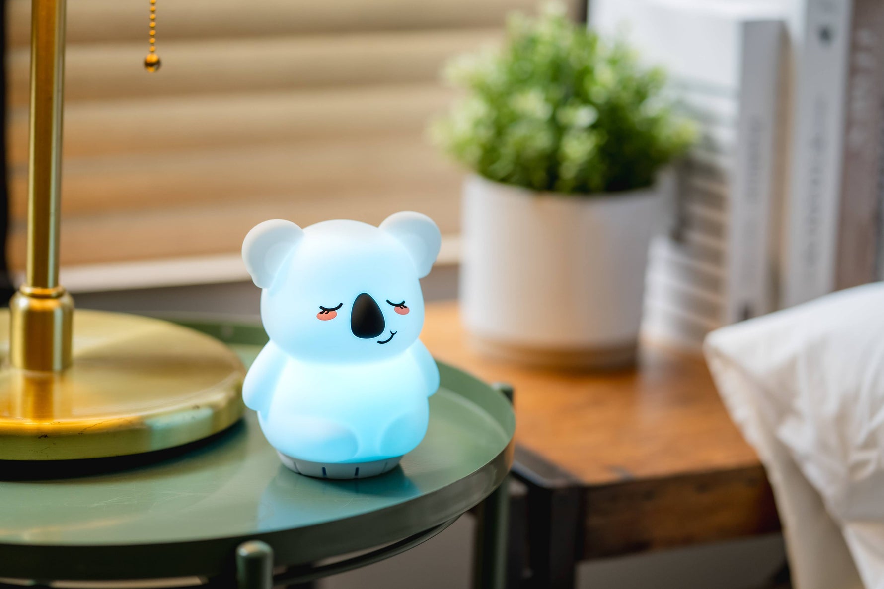 Sleeping Pal baby night light with white noise sleep aid