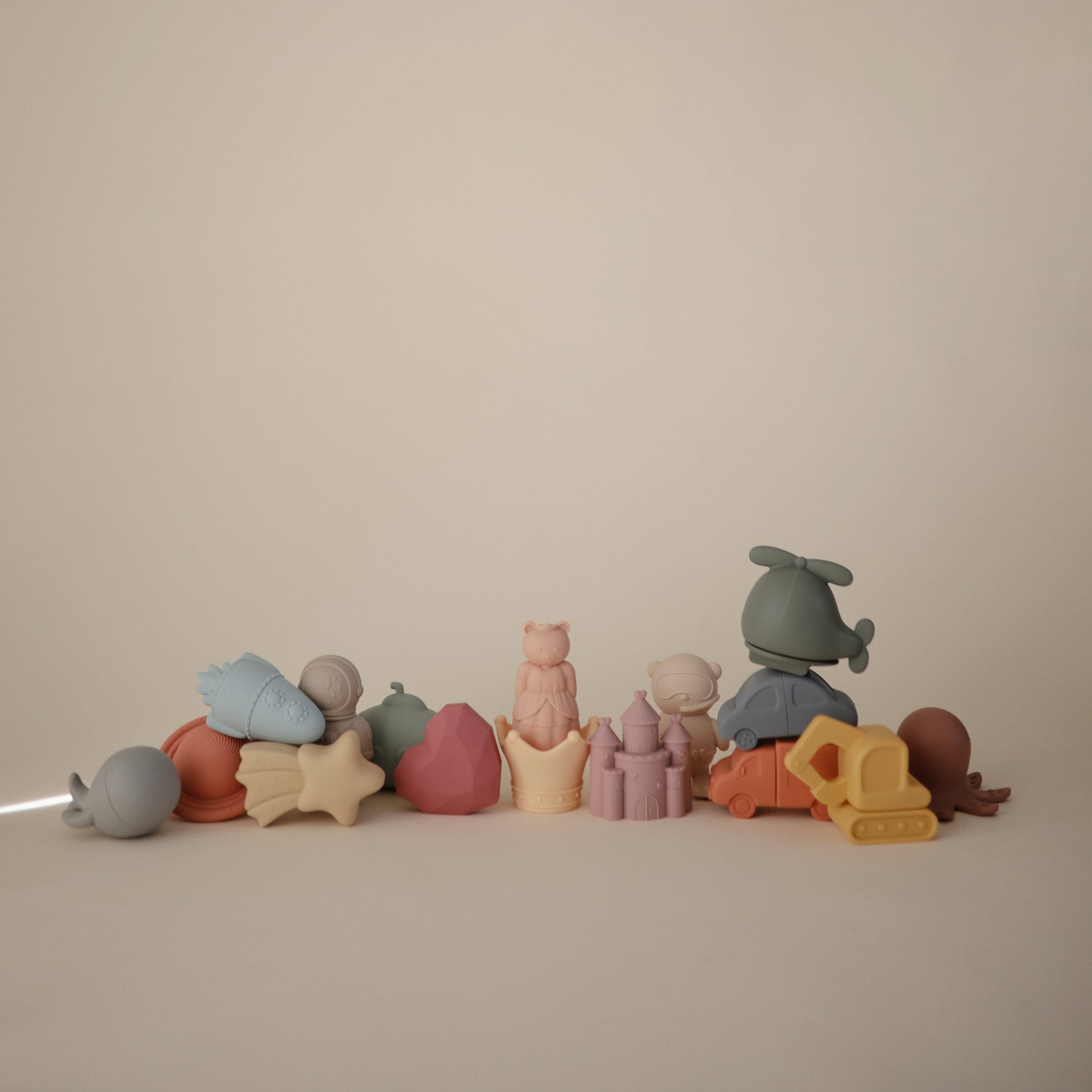 Plastic Vehicles Bath Play Set, Mold Free by Mushie (view 34 of 52)