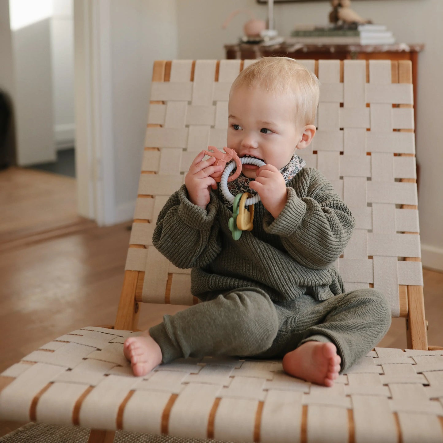 Western Teething Ring Made from Food Grade Silicone with Sensory Shapes and Textures Mushie