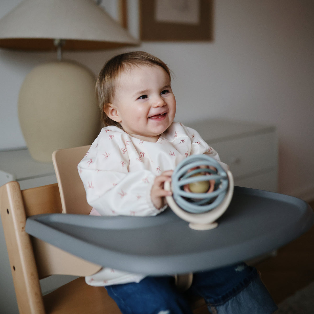 Long Sleeve Bib, 6-24 Months by Mushie