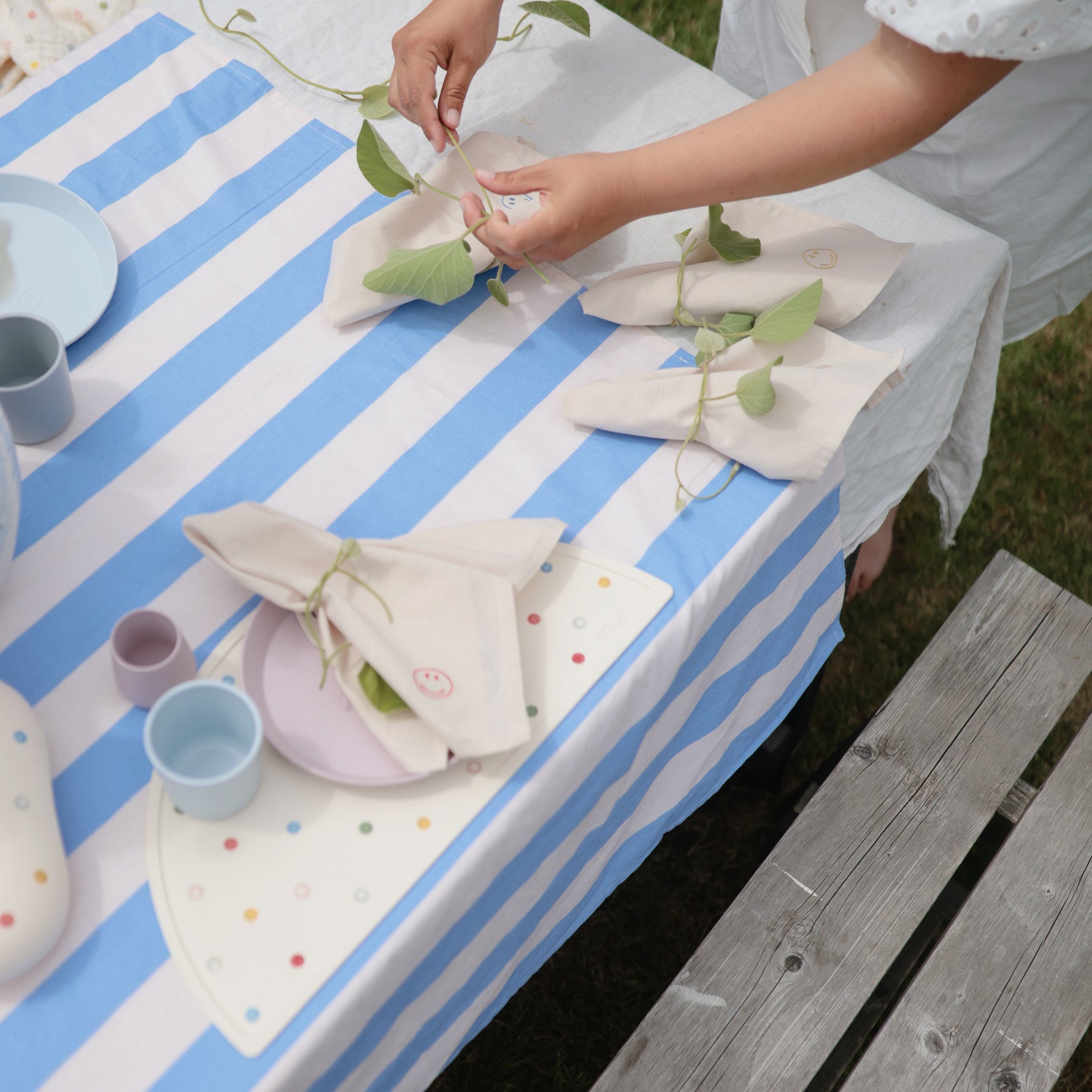 Silicone Placemat, Polka Dot by Mushie