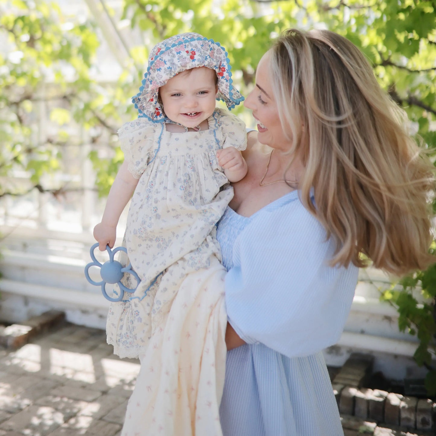 Organic Cotton Muslin Swaddle Blanket for Baby Cuddling and Nursing Mushie