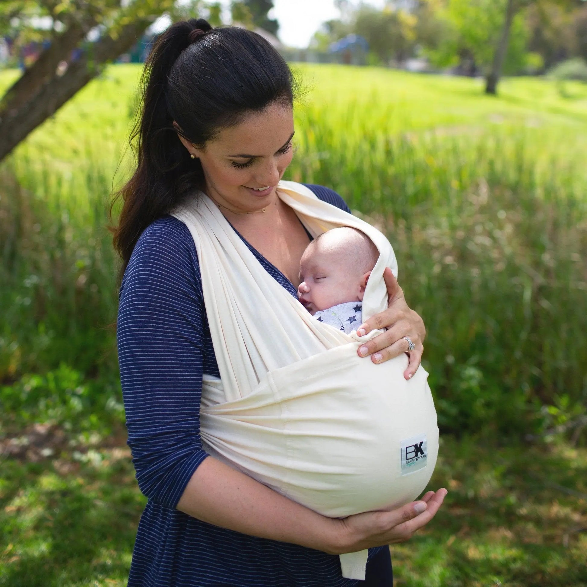 Baby K'tan Organic Baby Carrier Natural Cotton Wrap Style Baby K'tan