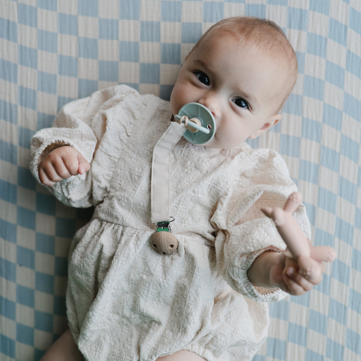 Linen Pacifier Clip, 2-Pack by Mushie