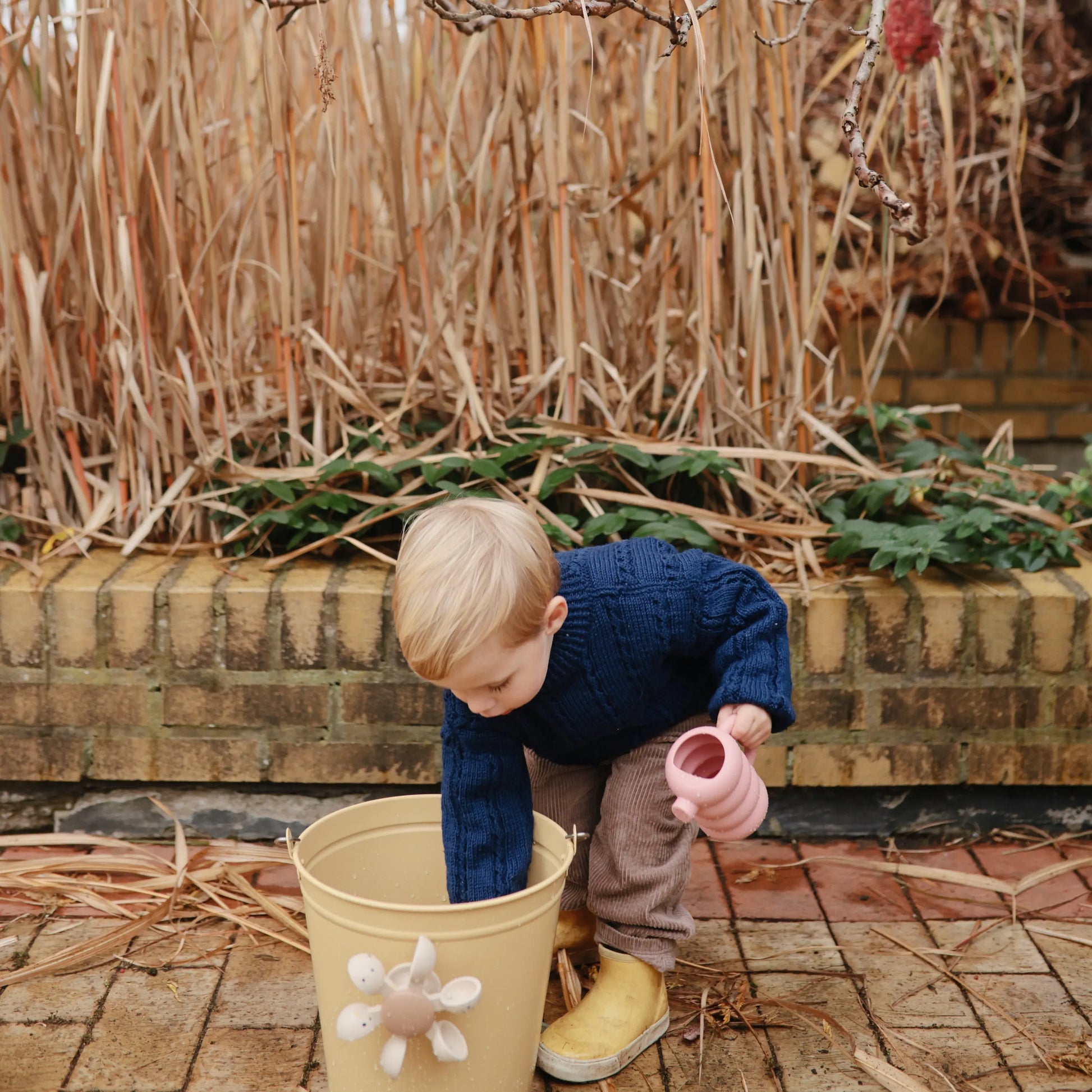 Silicone Watering Can for Kids Bath Time Fun and Motor Skill Development Mushie