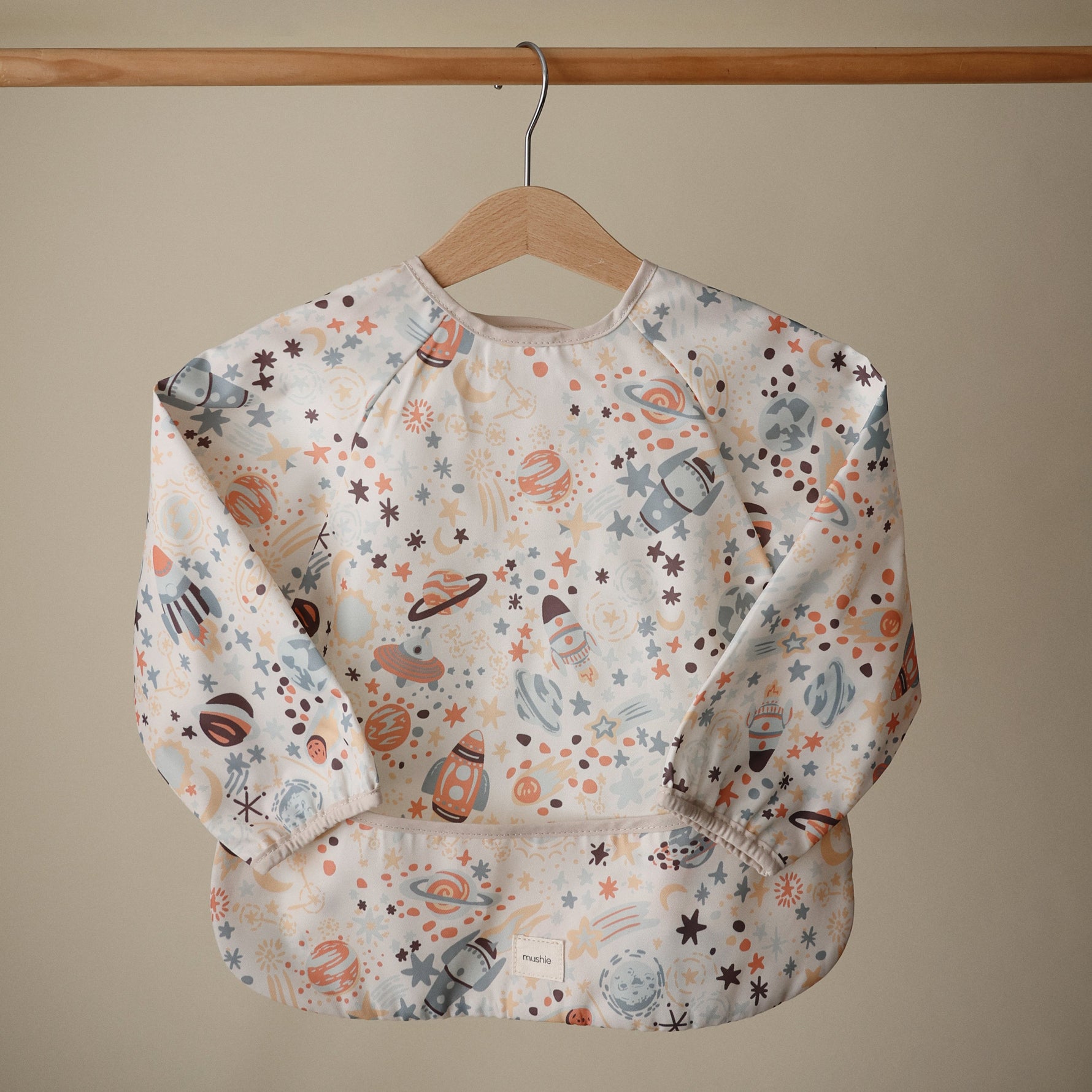 Long Sleeve Bib, 6-24 Months by Mushie