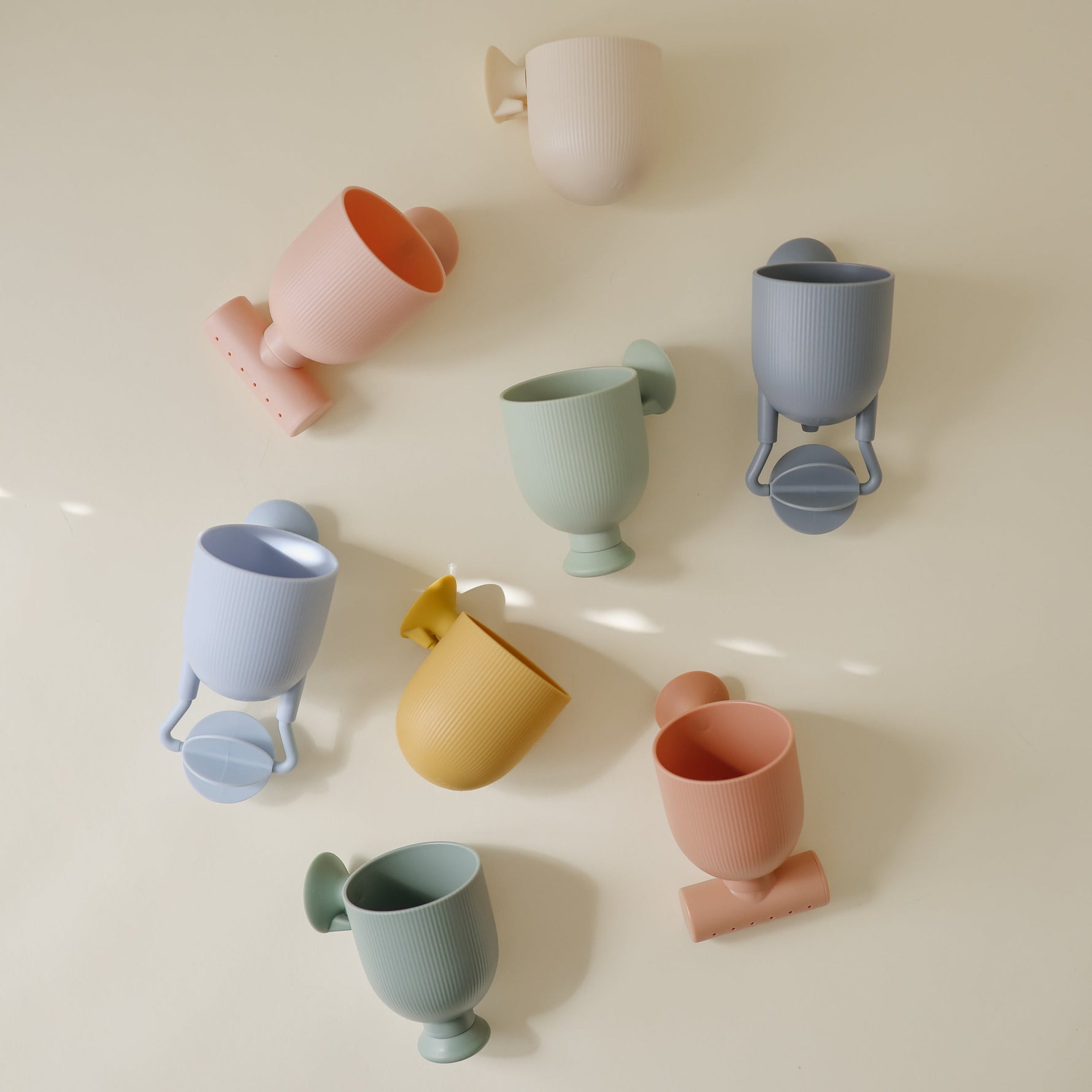 Pour and Play Bath Set by Mushie (view 4 of 14)