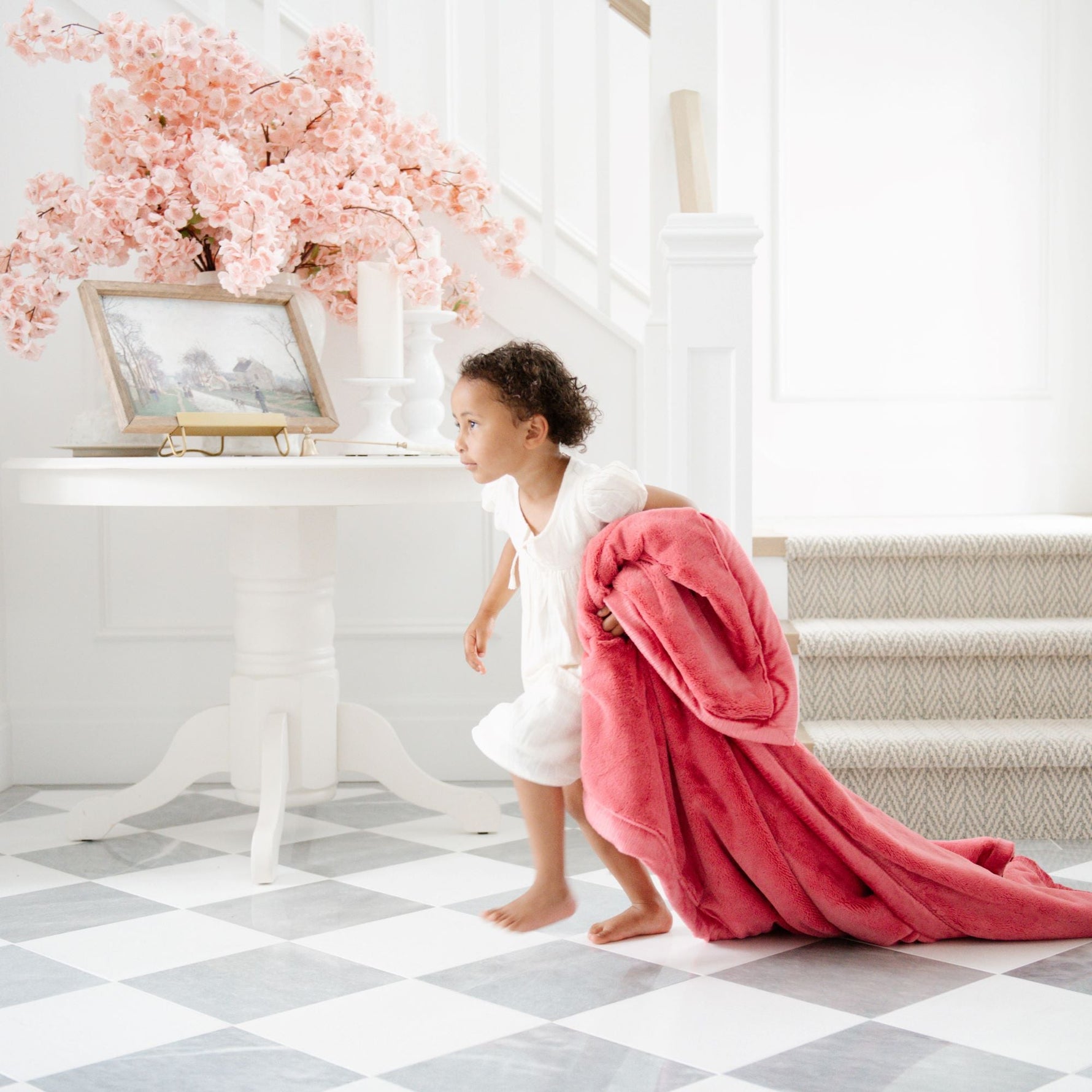 Saranoni LUSH toddler blanket, ultra-soft and cozy.