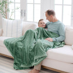 Saranoni Lush Toddler Blanket, ultra-soft plush for little ones.