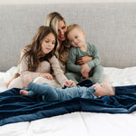 Saranoni Lush Toddler Blanket, ultra-soft and cozy.