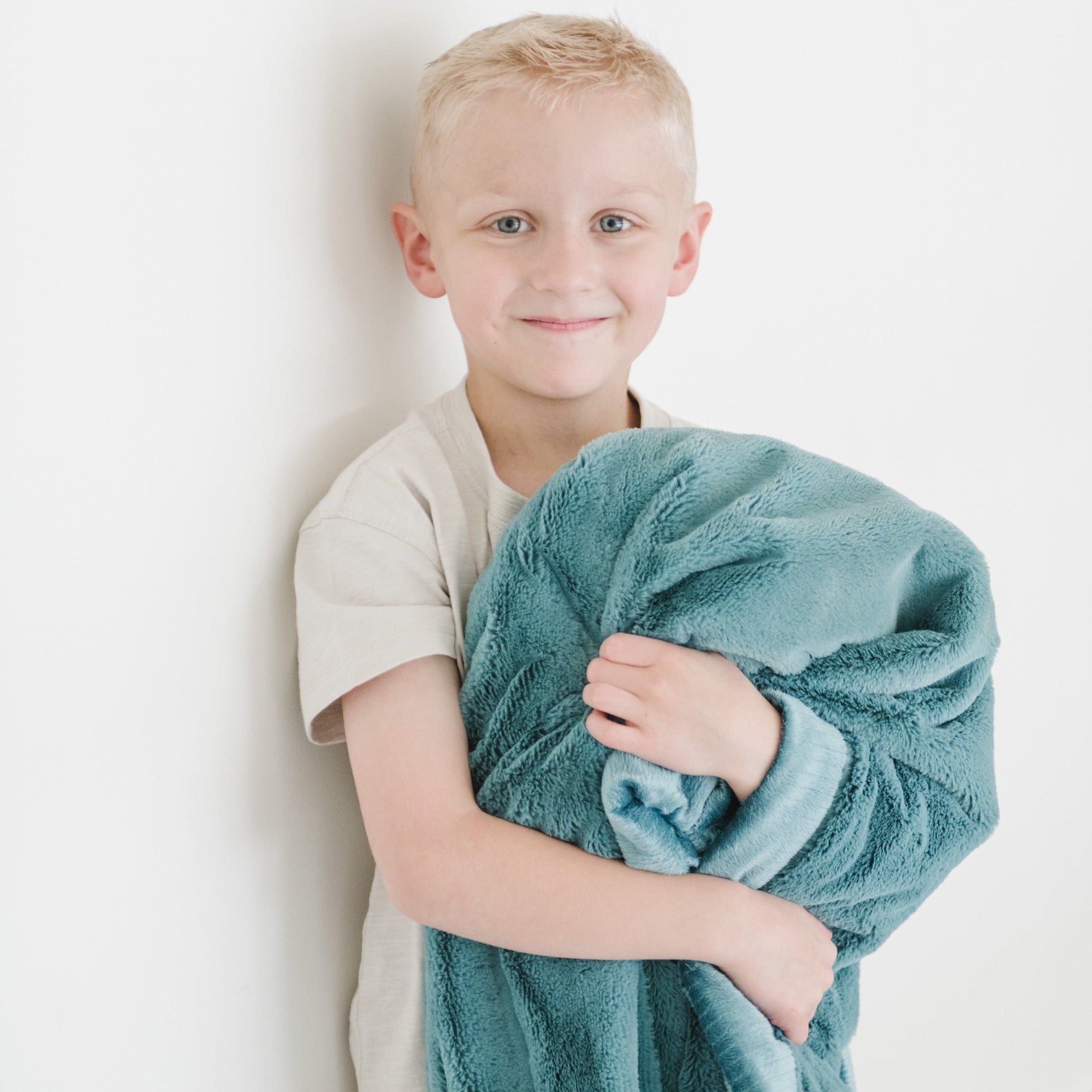 Saranoni Lush Toddler Blankets, luxurious plush comfort