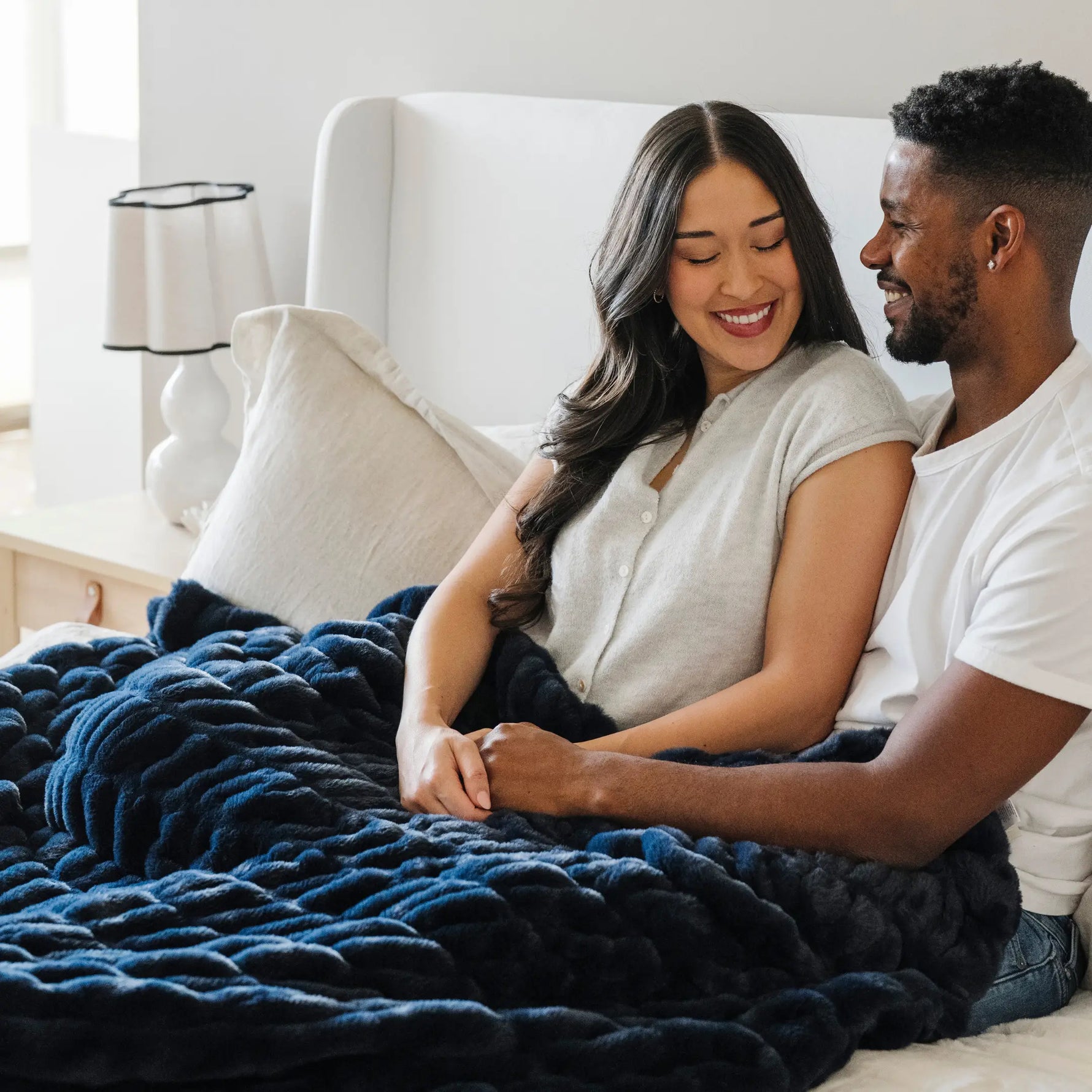 DOUBLE RUCHED FAUX FUR XL THROW BLANKETS Saranoni 