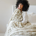 DOUBLE RUCHED FAUX FUR XL THROW BLANKETS Saranoni 