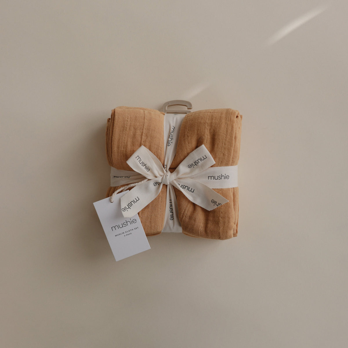 Mushie organic cotton muslin cloths 3-pack, soft baby essentials.